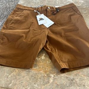 Men’s shorts size 34